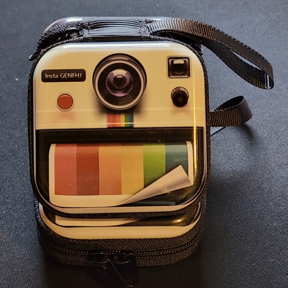 Polaroid Earbud Case